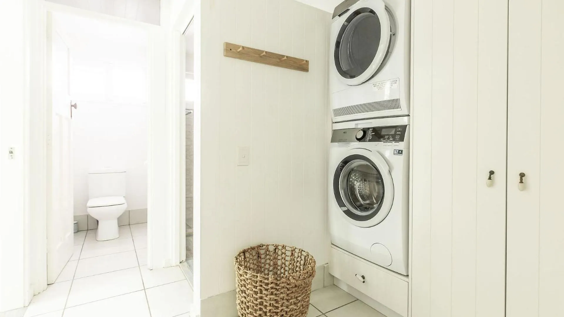 Apartment Tea Trees 3 - Relaxed Coastal Apartment, Location! Noosa Heads