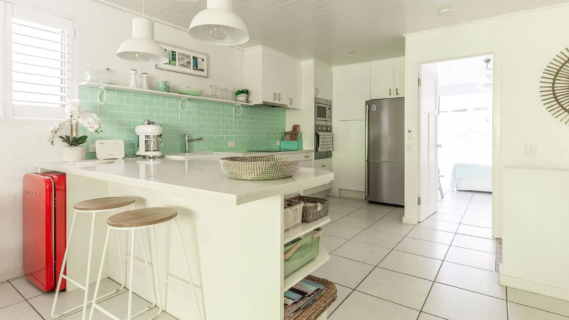 Tea Trees 3 - Relaxed Coastal Apartment, Location! Noosa Heads Apartment