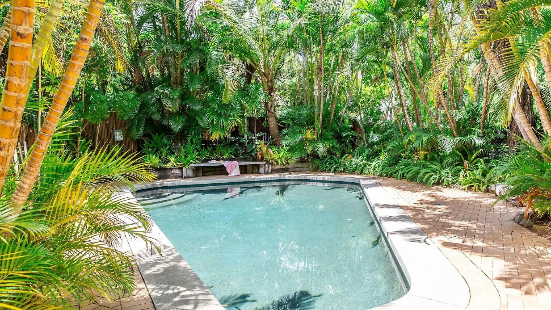 Apartment Tea Trees 3 - Relaxed Coastal Apartment, Location! Noosa Heads