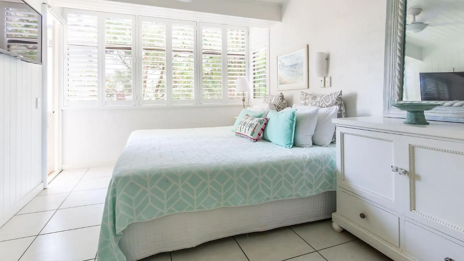 Apartment Tea Trees 3 - Relaxed Coastal Apartment, Location! Noosa Heads